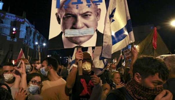 Izraelci protestirali pred rezidencijom Netanyahua