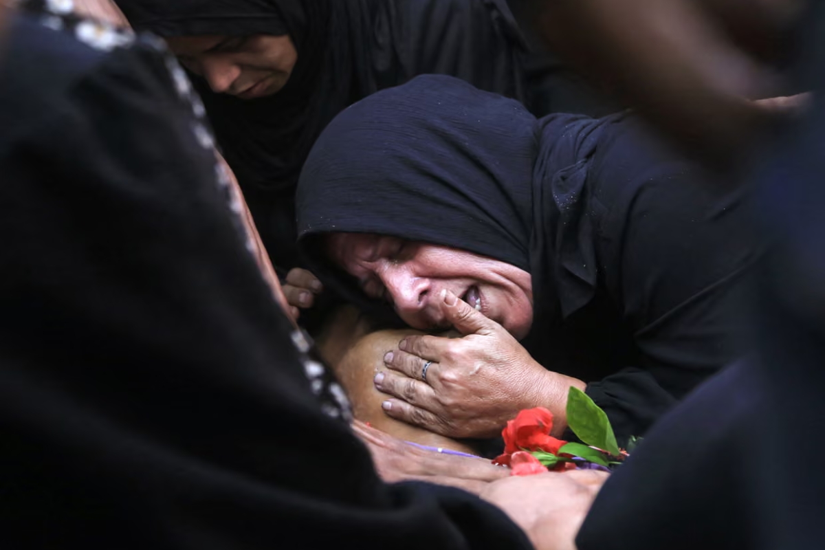 Izraelci ubili najmanje 32 Palestinca, gađani dok su čekali hranu
