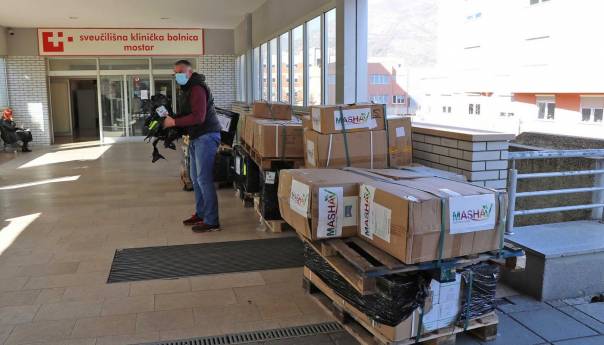 Izraelska agencija donirala medicinsku opremu SKB-u