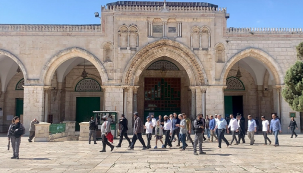 Izraelska policija uhapsila četiri Palestinca u džamiji Al Aksa