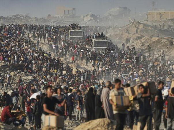 Izraelska vojska ubila 24 Palestinca u redu za humanitarnu pomoć