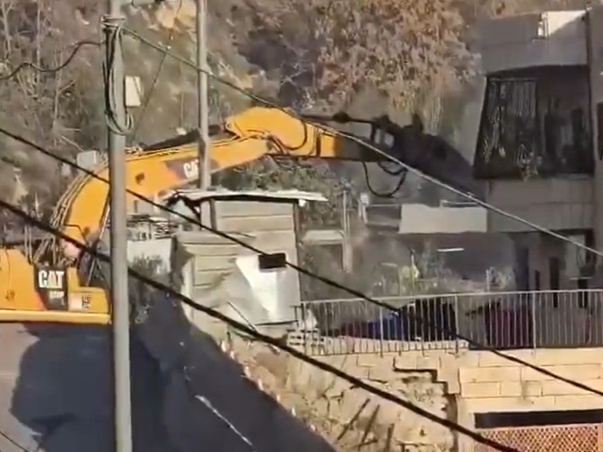 Izraelski buldožeri srušili stambenu zgradu u Jerusalemu