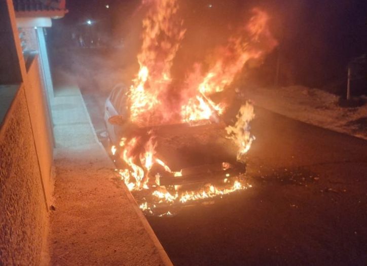 Izraelski ekstremisti devastirali kršćansko selo na Zapadnoj obali, palili kuće i automobile