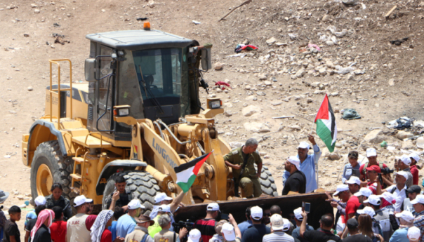 Izraelski vojnici srušili kuće palestinskih beduina