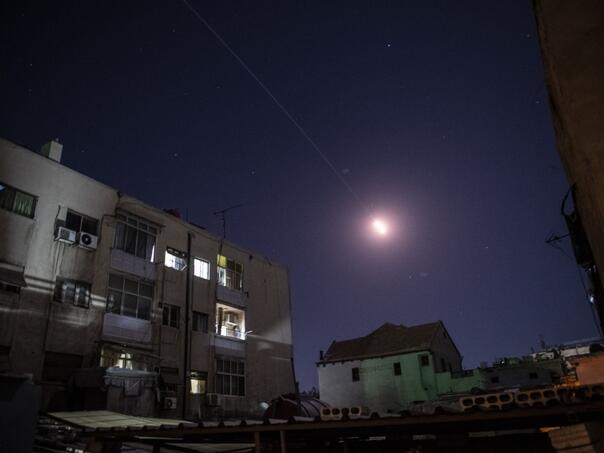 Izraelski zračni udari ponovo pogodili predgrađe Damaska
