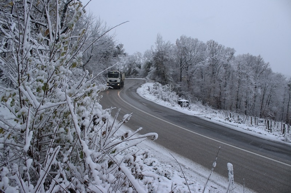 Izrazito niske temperature doprinose formiranju poledice, pojačan oprez