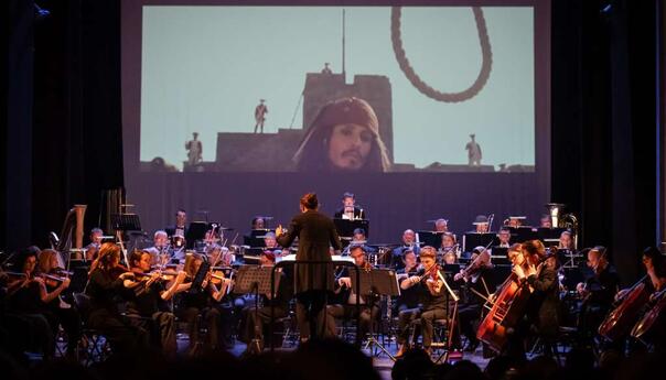Izveden koncert Sarajevske filharmonije: Filmski klasici u Narodnom pozorištu Sarajevo