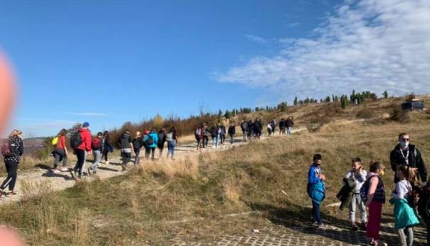 Izviđači posadili 600 sadnica na Smetovima