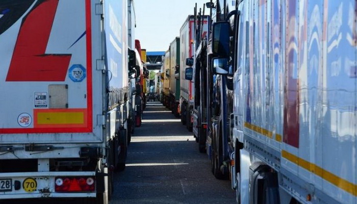 Izvoz u prva četiri mjeseca manji za 12,7 posto, a uvoz za 14,8 posto