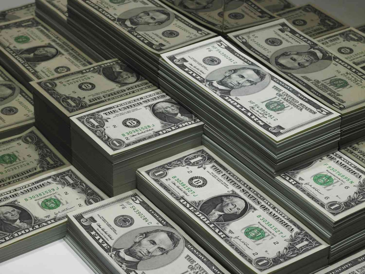 Izvučen lutrijski dobitak od milijardu i po dolara