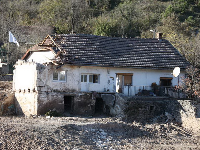 Jablanica: Nastavljeni radovi na uređenju lokaliteta za postavljanje kontejnerskog naselja