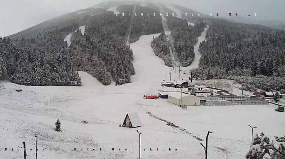 Jahorina, Bjelašnica, Vlašić prekriveni bijelim pokrivačem