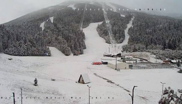 Jahorina, Bjelašnica, Vlašić prekriveni bijelim pokrivačem