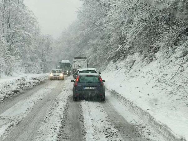 Jak vjetar stvara snježne nanose u zapadnim područjima Bosne