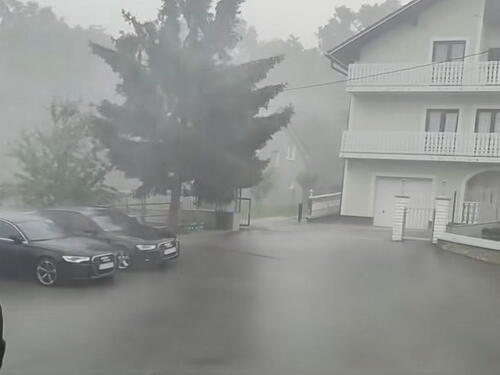 Jako nevrijeme pogodilo Bihać