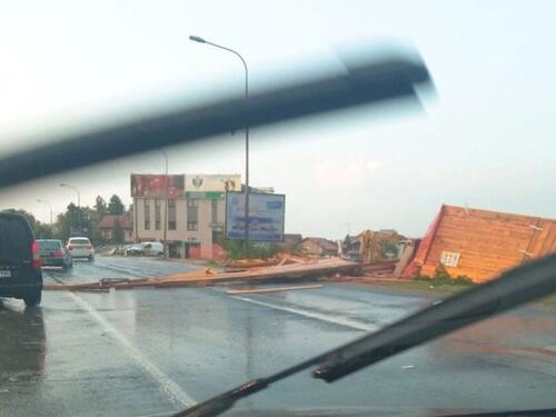 Jako olujno nevrijeme pogodilo Banjaluku, snimci govore više od riječi