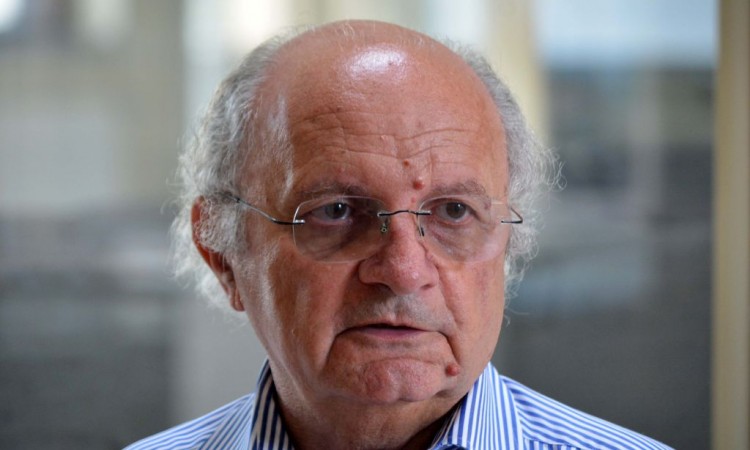 Jakob Finci uputio čestitke za Uskrs