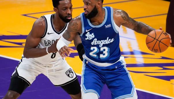 James u porazu Lakersa prešao 35.000 poena u karijeri