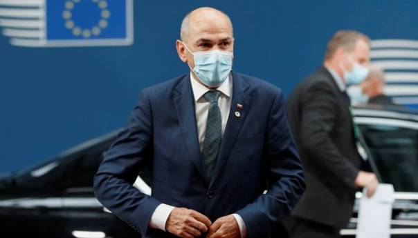 Janša prvog dana predsjedanja Slovenije izazvao skandal