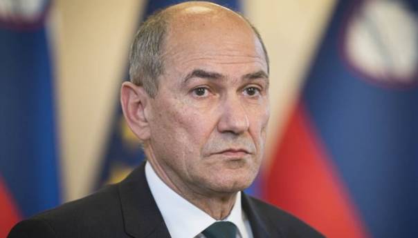 Janša: Samo domaći turisti ne mogu spasiti turističku sezonu