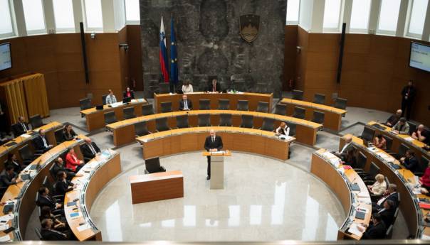 Janšina koalicija nije uspjela smijeniti predsjednika parlamenta