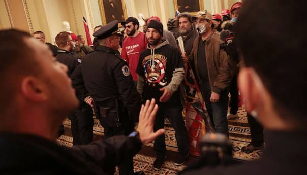 Januarski napad na Capitol: Pod istragom 35 policajaca