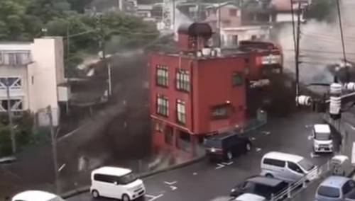 Japan: U klizištima nestalo najmanje 20 ljudi