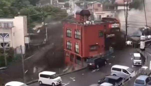 Japan: U klizištima nestalo najmanje 20 ljudi