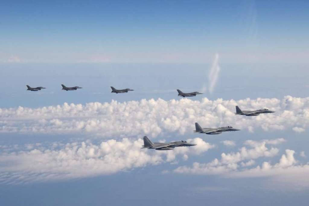 Japanske i američke snage izvele zajednički let borbenim avionima