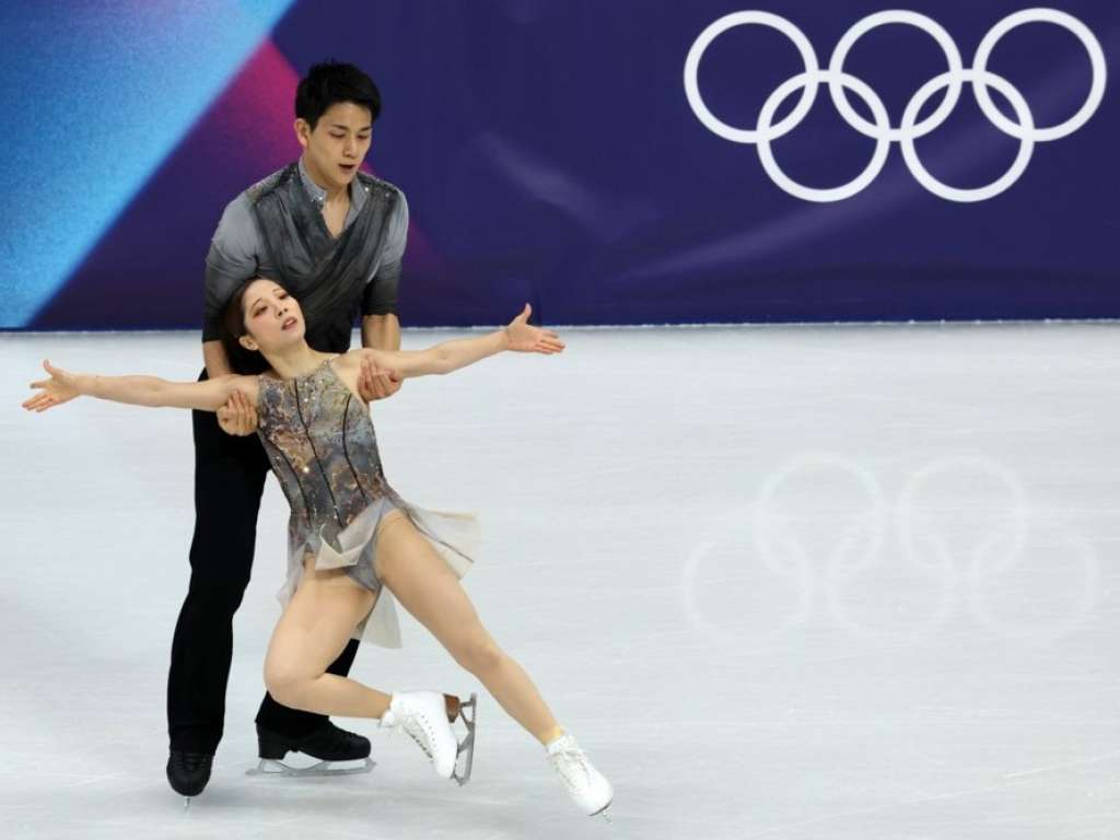 Japanski klizači Riku i Kihara osvojili zlato u konkurenciji parova