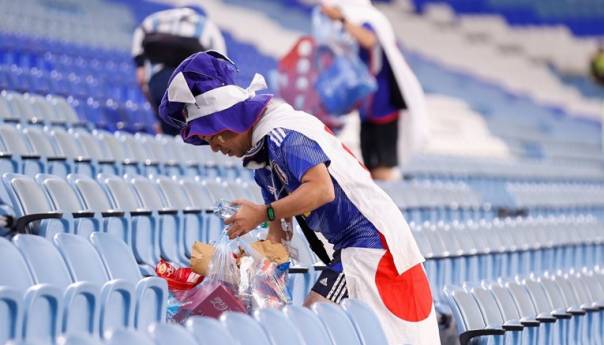 Japanski navijači počistili stadion nakon poraza od Hrvatske na SP-u