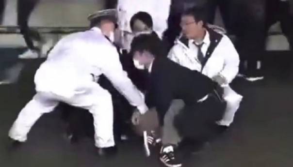 Eksplozija na govoru japanskog premijera, nastao haos