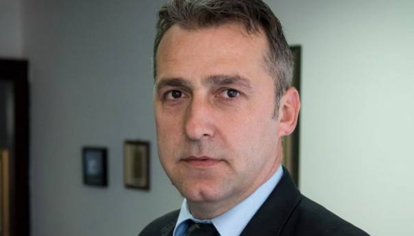 Jašarspahić: Pozitivan sam na koronavirus, testirali su me na moje insistiranje