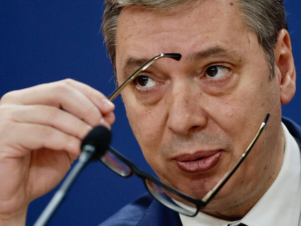 Je li Vučiću pozlilo, ili su mu zabranili ulazak u Mar-a-Lago?