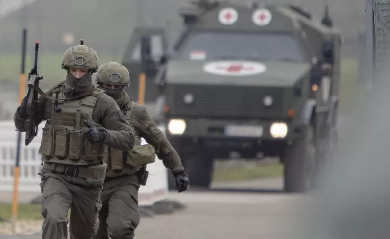 Jedan vojnik mrtav, drugi povrijeđen u razmjeni vatre u kasarni u Austriji