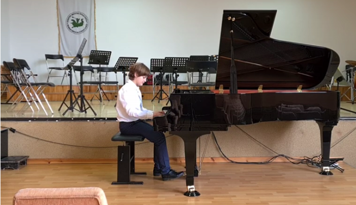 Jedanaestogodišnji bh. pijanista pobijedio na prestižnom takmičenju u New Yorku