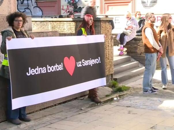 "Jedna borba, srcem uz Sarajevo": Beograd šetao za žrtve tramvajske nesreće
