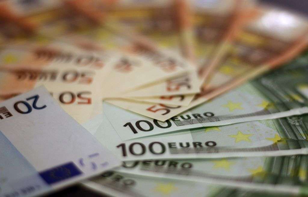 Jedna evropska zemlja bi mogla do 2032. godine uvesti euro