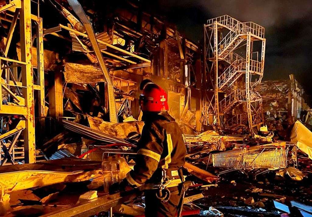 Jedna osoba poginula, a pet ranjeno u ruskom bombardovanju Odese