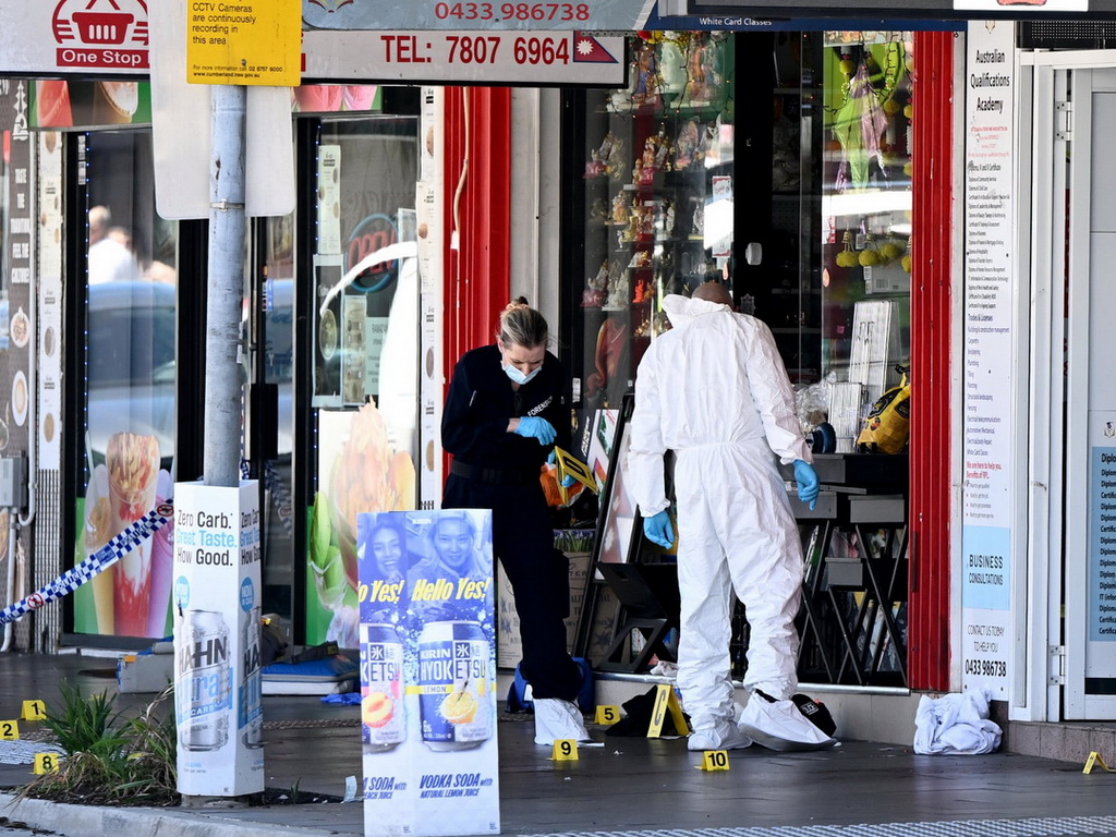 Jedna osoba poginula, dvije teško povrijeđene u napadu nožem u Sydneyju