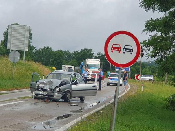 Jedna osoba poginula u teškoj nesreći kod Prnjavora