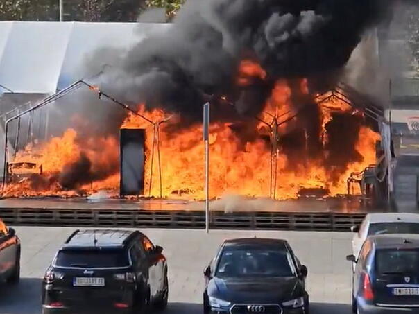 Jedna osoba privedena zbog požara u Ćacilendu, čuli se i pucnjevi