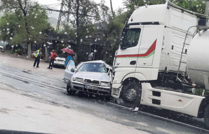 Jedna osoba smrtno stradala u teškoj nesreći kod Jablanice