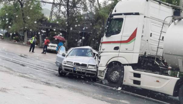 Jedna osoba smrtno stradala u teškoj nesreći kod Jablanice