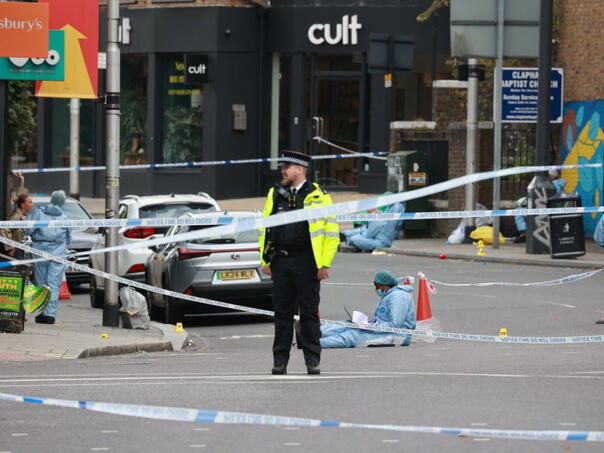Jedna osoba ubijena u napadu nožem u Londonu, dvije ranjene
