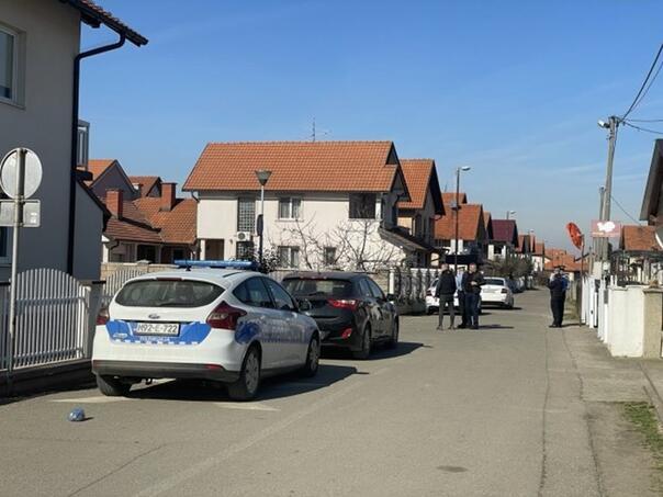 Jedna osoba uhapšena zbog eksplozivne naprave u dvorištu odbornika NF-a