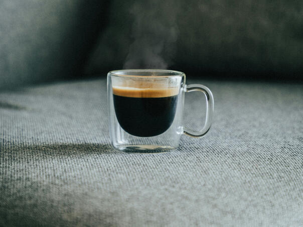 Jedna šoljica kafe poboljšava pamćenje