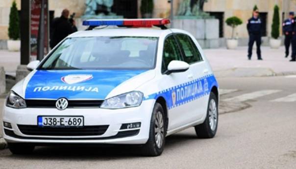 Jednogodišnje dijete među povrijeđenima u saobraćajnoj nesreći kod Ribnika