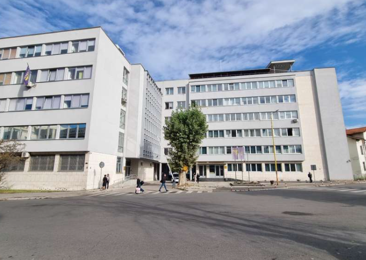 Jednomjesečni pritvor Alji Salkiću iz Lukavca za oružje i drogu