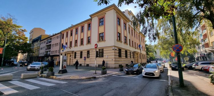 Jednomjesečni pritvor zbog lažne dojave o bombi